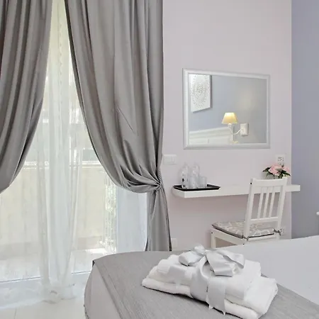 בית הארחה Charming