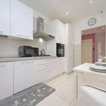 Charming 4* רומא